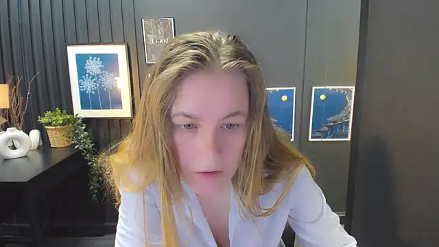 JadeSoft online show from October 12, 2025, 1:32 pm