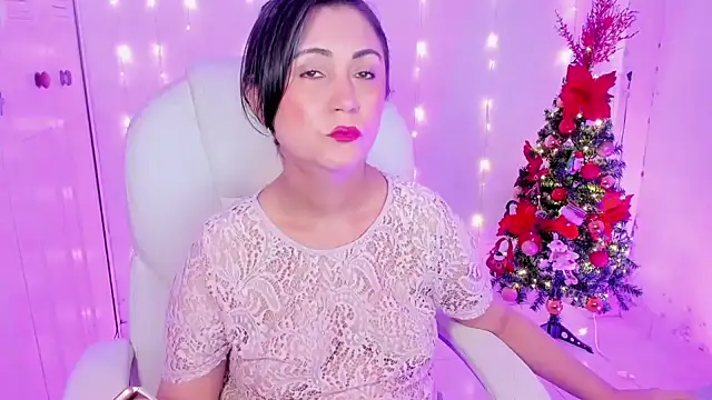 Snapshot of danielahot66 chatting on December 24, 2024, 6:22 am danielahot66 online show from December 24, 2024, 6:22 am