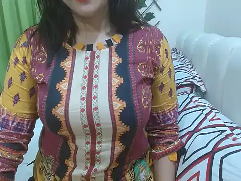Lovelywife786 online show from December 6, 2024, 5:55 pm