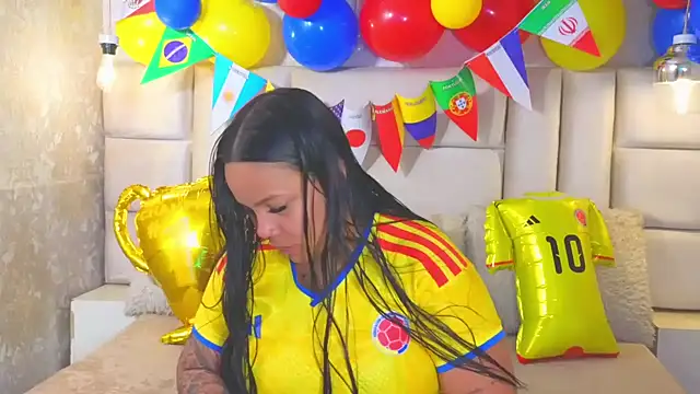 EmilyQueen3x online show from June 23, 2026, 11:30 am