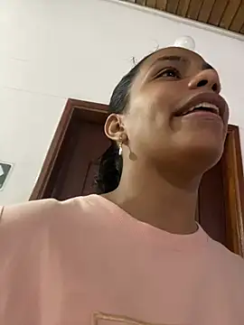 Snapshot of ArielleMillerr chatting on January 18, 2025, 6:21 pm ArielleMillerr online show from January 18, 2025, 6:21 pm