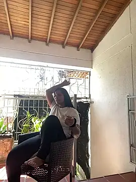 Snapshot of ArielleMillerr chatting on January 22, 2025, 6:20 pm ArielleMillerr online show from January 22, 2025, 6:20 pm