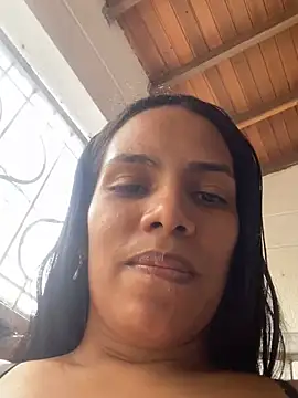 Snapshot of ArielleMillerr chatting on February 3, 2025, 6:28 pm ArielleMillerr online show from February 3, 2025, 6:28 pm