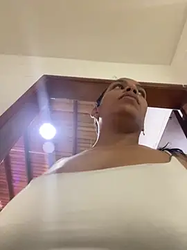 Snapshot of ArielleMillerr chatting on February 4, 2025, 5:34 pm ArielleMillerr online show from February 4, 2025, 5:34 pm