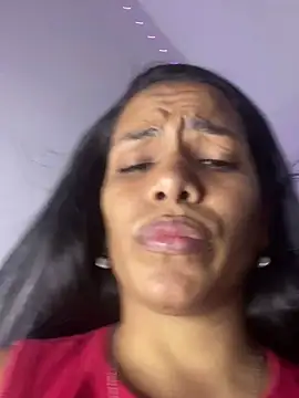 Snapshot of ArielleMillerr chatting on March 12, 2025, 6:00 pm ArielleMillerr online show from March 12, 2025, 6:00 pm