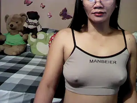 Mia Rein online show from February 10, 2025, 1:03 am