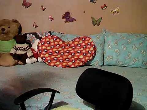 Snapshot of Mia_Rein chatting on April 22, 2026, 2:03 am Mia Rein online show from April 22, 2026, 2:03 am