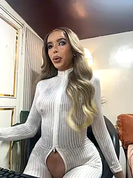 Elizabeth Arden online show from September 24, 2025, 10:24 pm