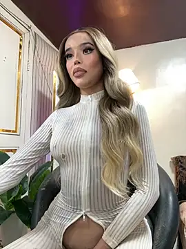 Elizabeth Arden online show from October 31, 2025, 1:17 am