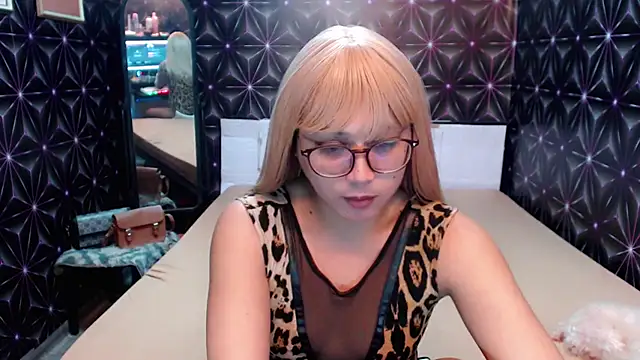Snapshot of NattashaBrown69 chatting on January 23, 2025, 10:43 am NattashaBrown69 online show from January 23, 2025, 10:43 am