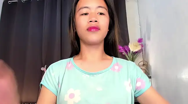 Snapshot of Emma_Jones88 chatting on January 26, 2025, 8:46 am Emma Jones88 online show from January 26, 2025, 8:46 am