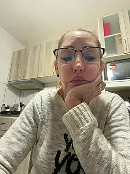 Snapshot of RAIRAsexy chatting on June 1, 2026, 1:51 am RAIRAsexy online show from June 1, 2026, 1:51 am