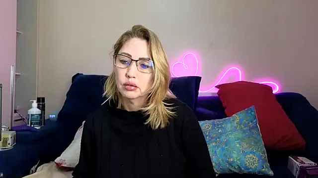 RAIRAsexy online show from July 14, 2026, 11:43 pm