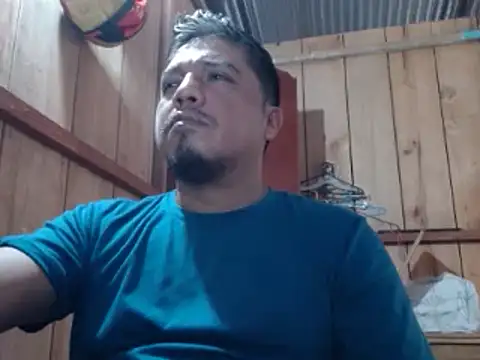 Snapshot of Vulckano43 chatting on March 4, 2025, 3:37 pm Vulckano43 online show from March 4, 2025, 3:37 pm