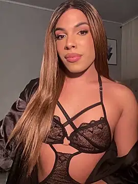 Snapshot of Valery__mt chatting on December 6, 2024, 2:13 am Valery mt online show from December 6, 2024, 2:13 am