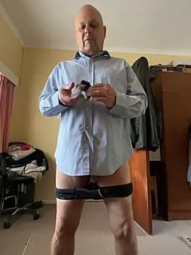Snapshot of DaddyCumBumZA chatting on December 11, 2024, 4:49 am DaddyCumBumZA online show from December 11, 2024, 4:49 am