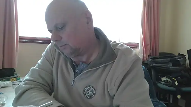 Snapshot of DaddyCumBumZA chatting on September 17, 2025, 11:45 am DaddyCumBumZA online show from September 17, 2025, 11:45 am