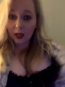 Snapshot of Lexisexi17 chatting on October 10, 2025, 2:10 am Lexisexi17 online show from October 10, 2025, 2:10 am