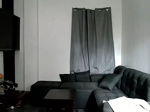 MistressKrizzel online show from June 24, 2026, 7:07 am