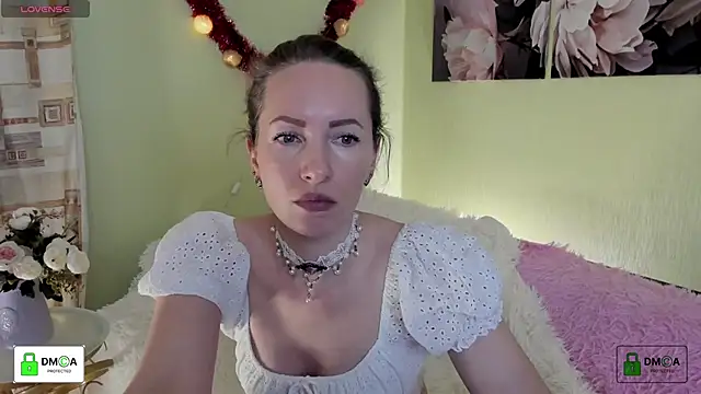 Queenymel online show from January 23, 2025, 3:32 pm