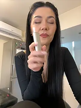 denise k online show from December 21, 2025, 12:45 pm