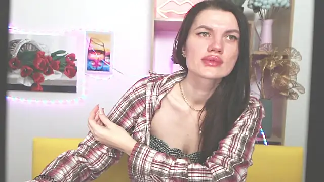 MilaLoona online show from January 18, 2025, 10:39 am