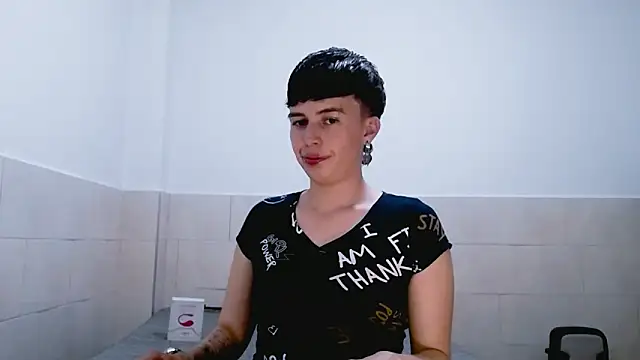 Cocain Atenea online show from May 3, 2026, 7:31 pm