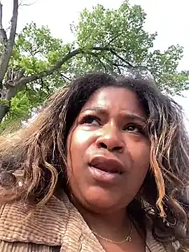 Snapshot of BigFineSelena chatting on April 12, 2026, 2:11 pm BigFineSelena online show from April 12, 2026, 2:11 pm