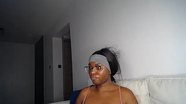 Pretty Liya08 online show from April 30, 2026, 8:57 pm