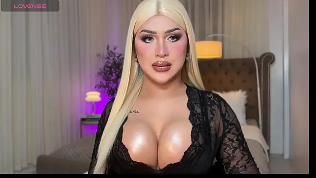 Your Majesty Tyra online show from November 13, 2025, 4:55 am