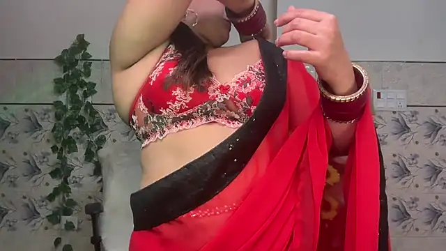 Snapshot of mahimagicdoll_DESI chatting on December 11, 2024, 8:26 am mahimagicdoll DESI online show from December 11, 2024, 8:26 am