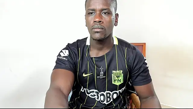 Snapshot of Black_Master19cm chatting on October 12, 2025, 5:34 pm Black Master19cm online show from October 12, 2025, 5:34 pm