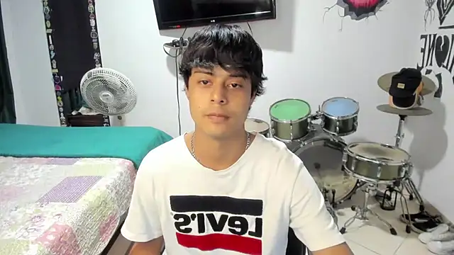 Zack falcon online show from March 20, 2026, 2:38 am