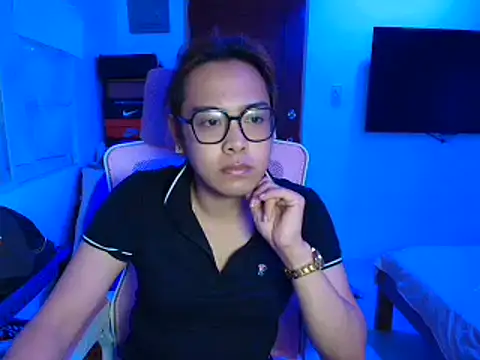 Your PrettyGirlxxx online show from February 18, 2026, 11:17 am