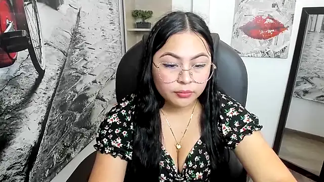 Snapshot of Hana___ chatting on November 12, 2025, 10:20 pm Hana online show from November 12, 2025, 10:20 pm