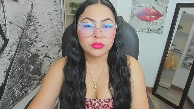 Snapshot of Hana___ chatting on November 13, 2025, 10:30 pm Hana online show from November 13, 2025, 10:30 pm