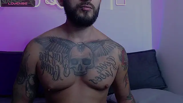 Snapshot of marco_allison01 chatting on January 6, 2025, 3:29 pm marco allison01 online show from January 6, 2025, 3:29 pm