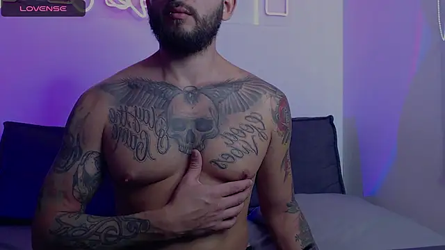 Snapshot of marco_allison01 chatting on January 15, 2025, 4:00 pm marco allison01 online show from January 15, 2025, 4:00 pm