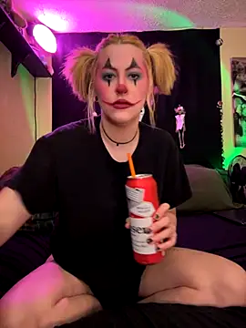 Snapshot of Mallorykoxx69 chatting on November 1, 2025, 7:54 am Mallorykoxx69 online show from November 1, 2025, 7:54 am