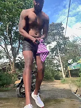 blackdrey18 online show from December 17, 2025, 1:50 pm