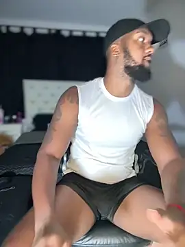 blackdrey18 online show from May 6, 2026, 11:04 am