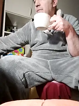 Setesesso7 online show from February 11, 2026, 7:41 pm