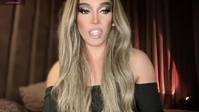 Snapshot of Lo_la_69 chatting on September 25, 2025, 8:07 am Lo la 69 online show from September 25, 2025, 8:07 am