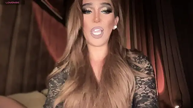 Snapshot of Lo_la_69 chatting on October 12, 2025, 6:56 am Lo la 69 online show from October 12, 2025, 6:56 am