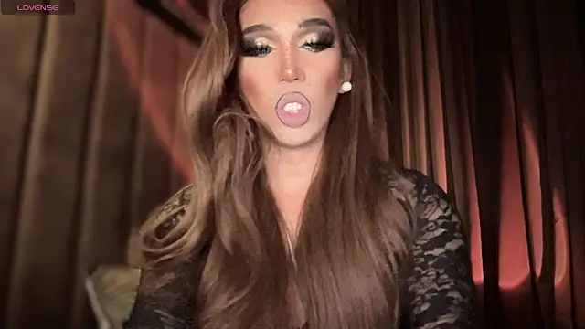 Snapshot of Lo_la_69 chatting on October 25, 2025, 4:53 am Lo la 69 online show from October 25, 2025, 4:53 am