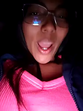 Snapshot of SheenaBrooke chatting on December 27, 2024, 3:20 am SheenaBrooke online show from December 27, 2024, 3:20 am