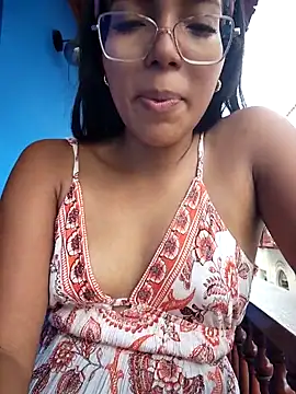Snapshot of SheenaBrooke chatting on March 2, 2025, 10:16 pm SheenaBrooke online show from March 2, 2025, 10:16 pm