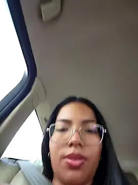 Snapshot of SheenaBrooke chatting on October 4, 2025, 4:16 pm SheenaBrooke online show from October 4, 2025, 4:16 pm