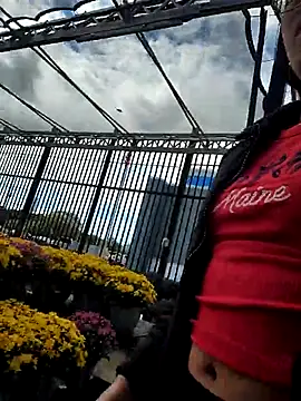 Snapshot of SheenaBrooke chatting on October 13, 2025, 6:41 pm SheenaBrooke online show from October 13, 2025, 6:41 pm