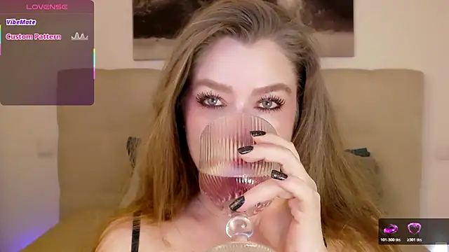 Snapshot of PetersEmily chatting on April 19, 2026, 9:50 pm PetersEmily online show from April 19, 2026, 9:50 pm